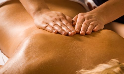 Woman,At,A,Day,Spa,Getting,A,Relaxation,Massage